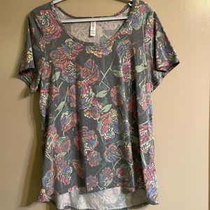 LulaRoe Classic short sleeve shirt